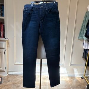 Joe’s Jeans slim-fit jeans in the “Abba” wash Men’s size 31